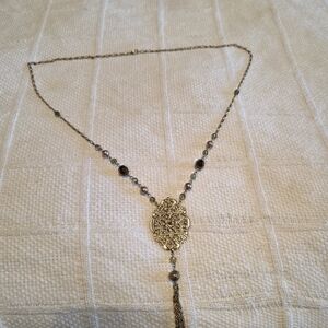 Elegant Gold Pendant Necklace